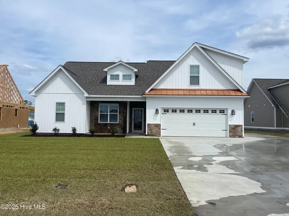 2813 Walbrook Court, Winterville, NC 28590