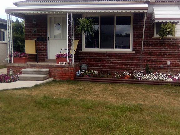 3rd image of 25234 Barbara St