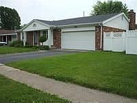 1st image of 121 Roselawn Dr