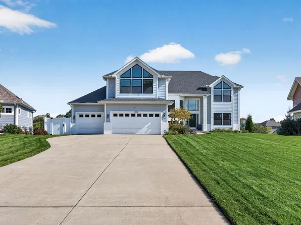 1508 Cannon Valley Dr, Northfield, MN 55057