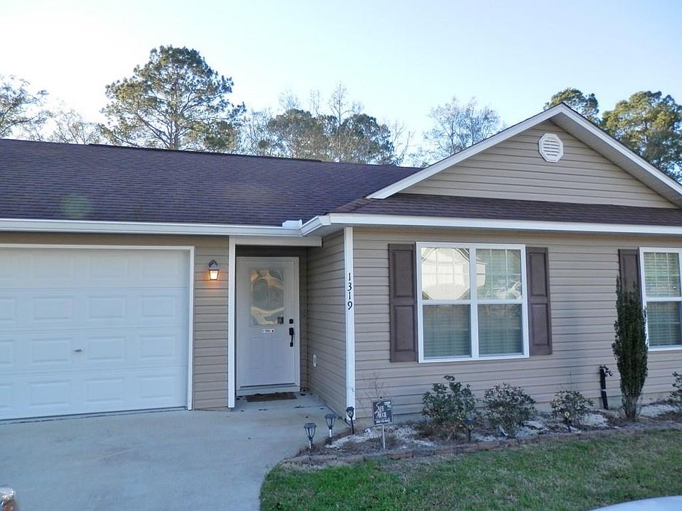 1319 Young St, Thomasville, GA 31792 Zillow