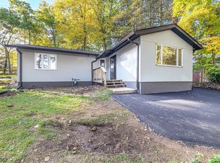 37 Roosevelt Way, Landing, NJ 07850