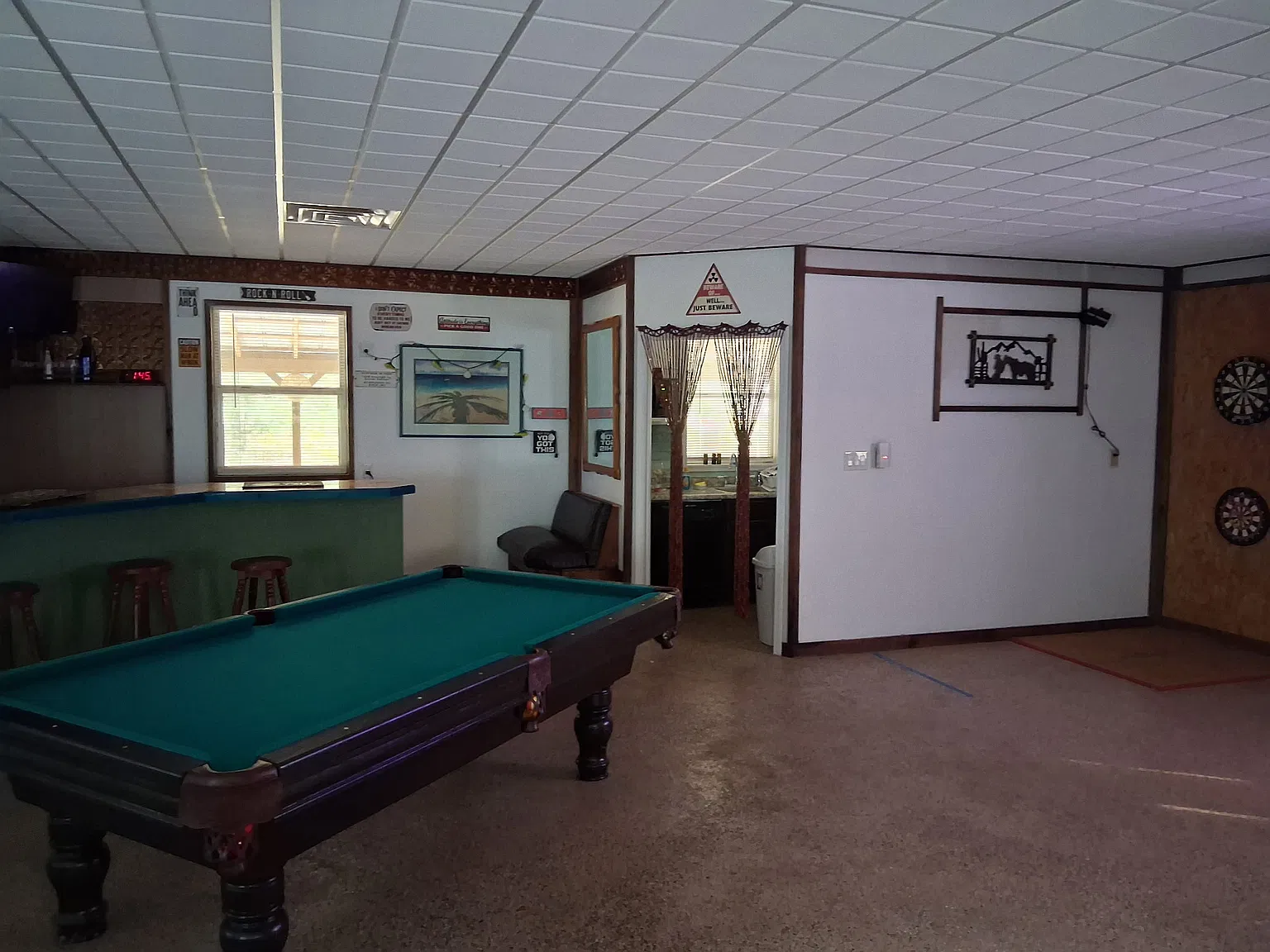 3 bed, 1200 sqft, $1,500 — Photo 2