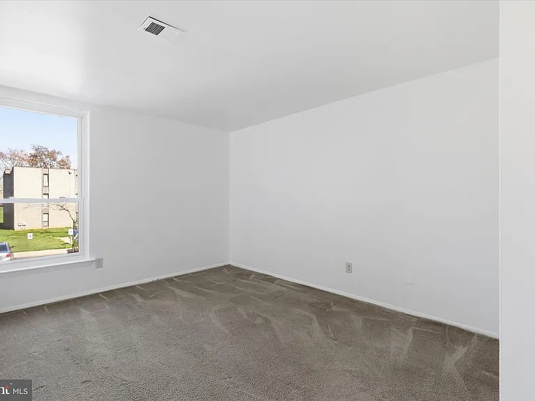 3360 Huntley Square Dr #B-1 — Photo 11