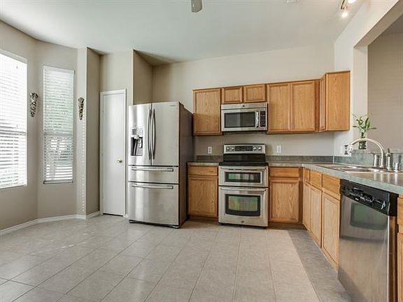 5th image of 807 Greene Way