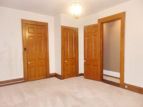 4th image of 525 Liberty Hl APT 2