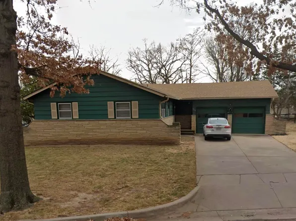 3713 E Clark Ct, Wichita, KS 67218