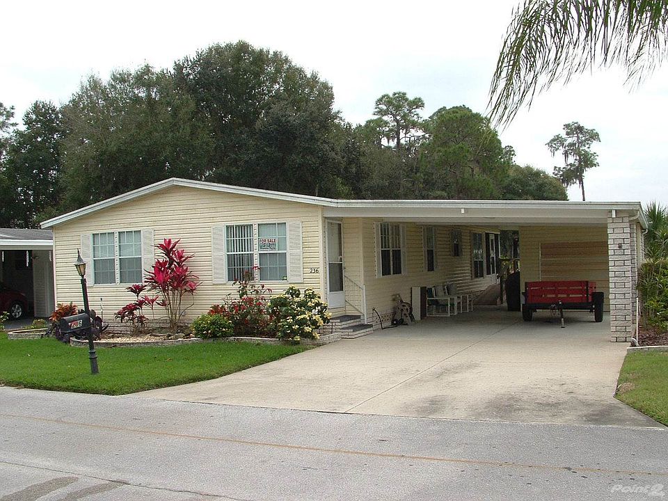 LONG, DOUBLE WIDE DRIVEWAY