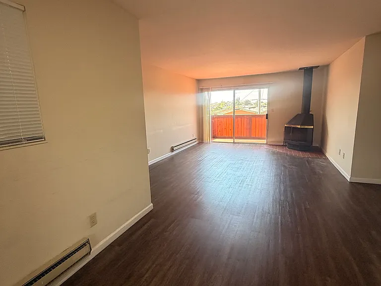 632 Kearney St #8 — Photo 6