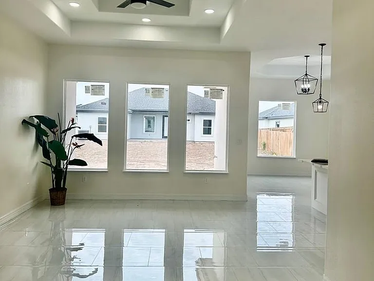 718 Ava Dr — Photo 6