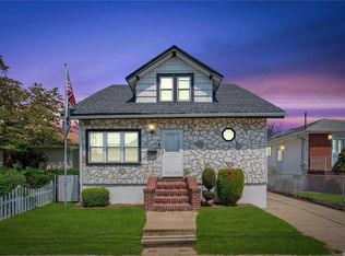 21 Rose Ave, Valley Stream, NY 11580