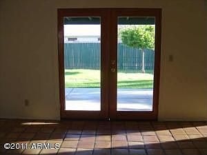 5th image of 675 W Barrow Dr