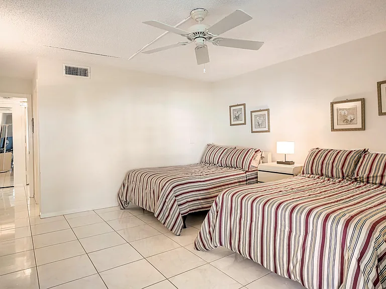 6650 Oriole Blvd #1030 — Photo 25