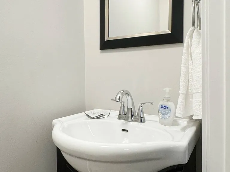 37 E Chandler Ave #A — Photo 9