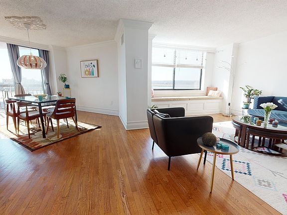 4th image of 504 Harmon Cove Tower