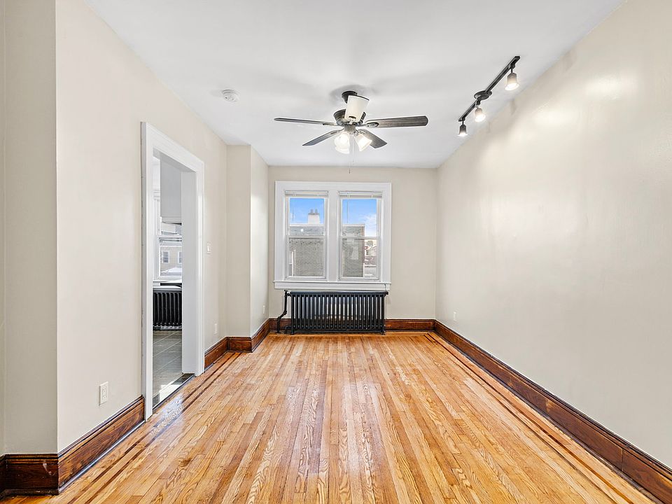 1st image of 37 Grace St #2