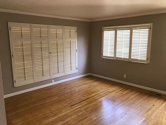4th image of 13145 Heath St
