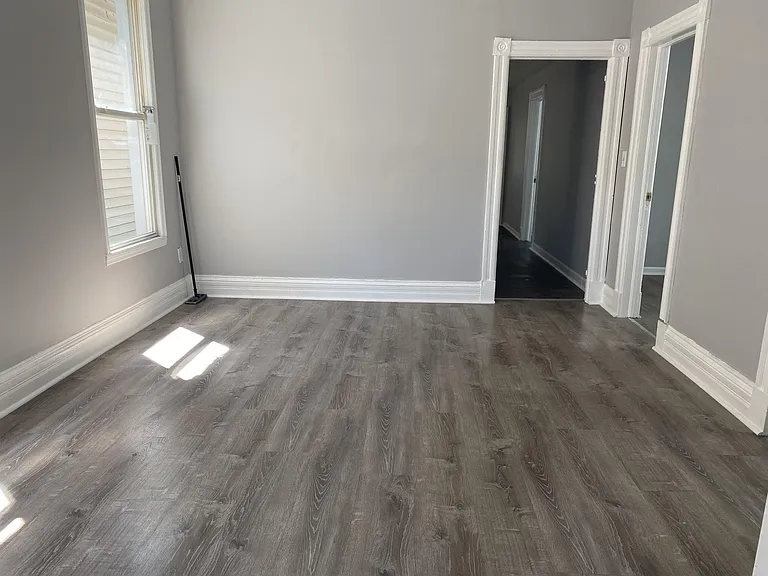 381 5th Ave #2 — Photo 11