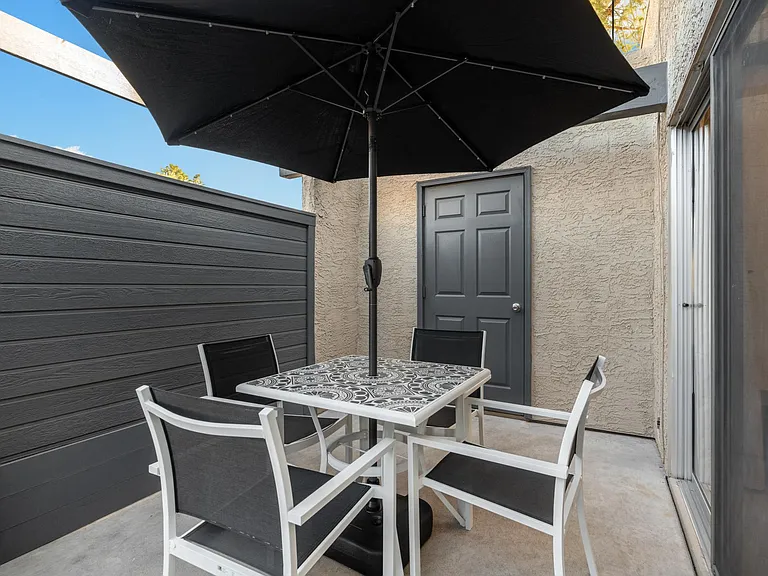 532 S Allred Dr — Photo 19