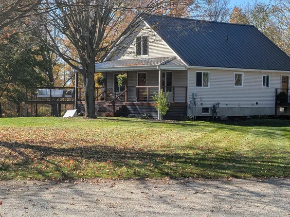 23225 36th Ave, Ravenna, MI 49451