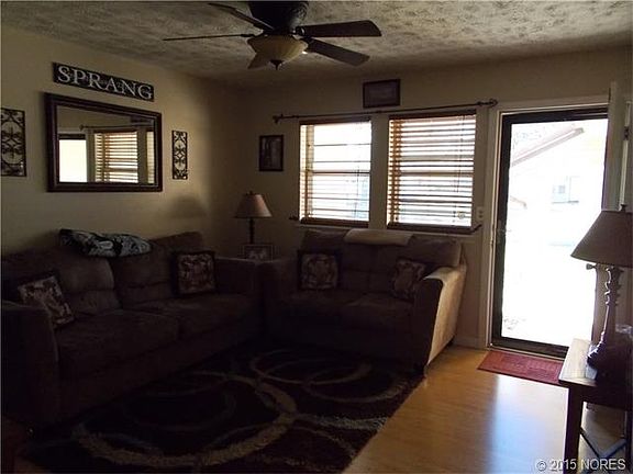 4th image of 1701 Bedford Dr