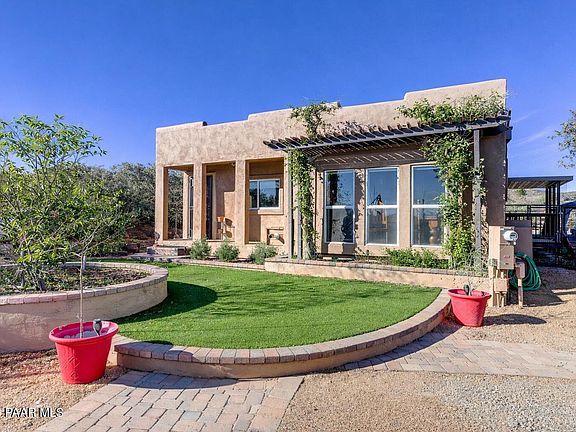 2nd image of 760 N Yarber Wash Rd