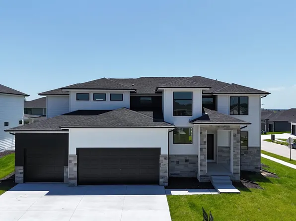 21143 Ellison Ave, Elkhorn, NE 68022