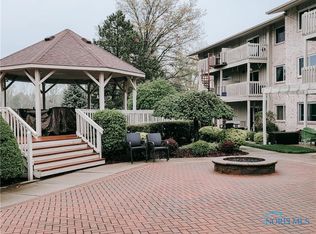 6640 Salisbury Rd APT B111, Maumee, OH
