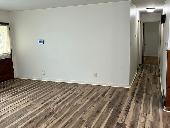 3rd image of 4144 Talbert Ave