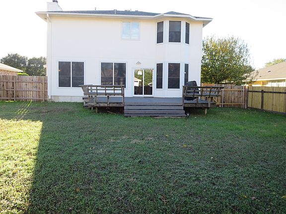 4th image of 1710 Timberwood Dr