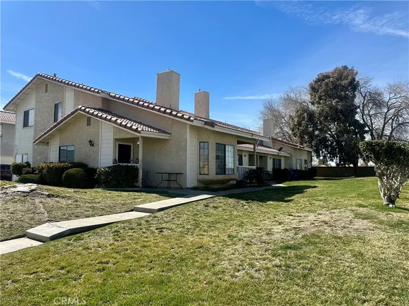 43731 8th St E, Lancaster, CA 93535