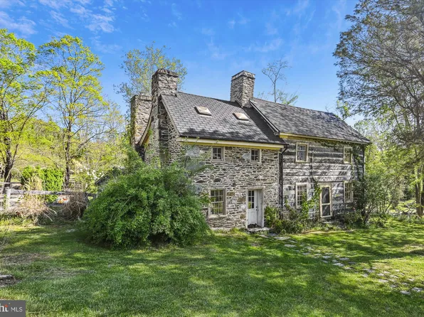 19219 Otley Rd, Purcellville, VA 20132