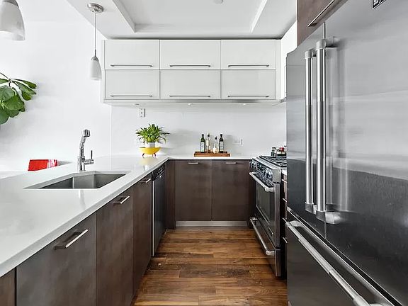 3rd image of 214 N 11th St #2U