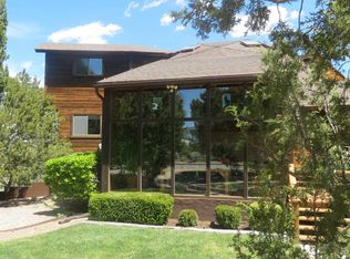910 Los Pueblos St, Los Alamos, NM 87544