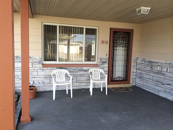 3rd image of 3838 Cedarwood Dr