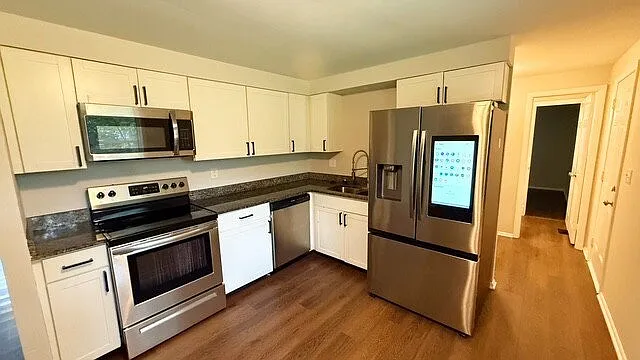 4 bed, 1.5 bath, 1710 sqft, $1,625 — Photo 4