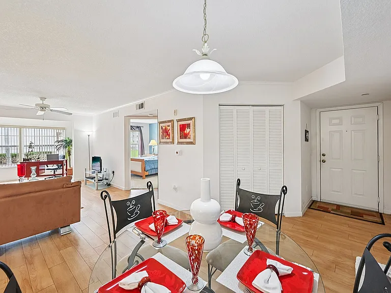 Treasure Cay Apartments — Photo 8