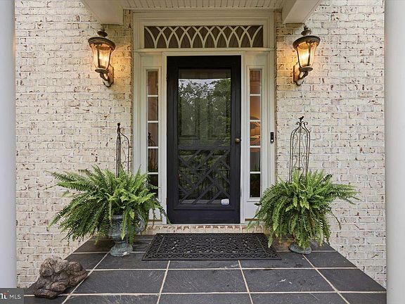 3rd image of 508 Wakefield Cir