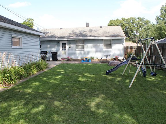 2nd image of 1307 Sussex Dr