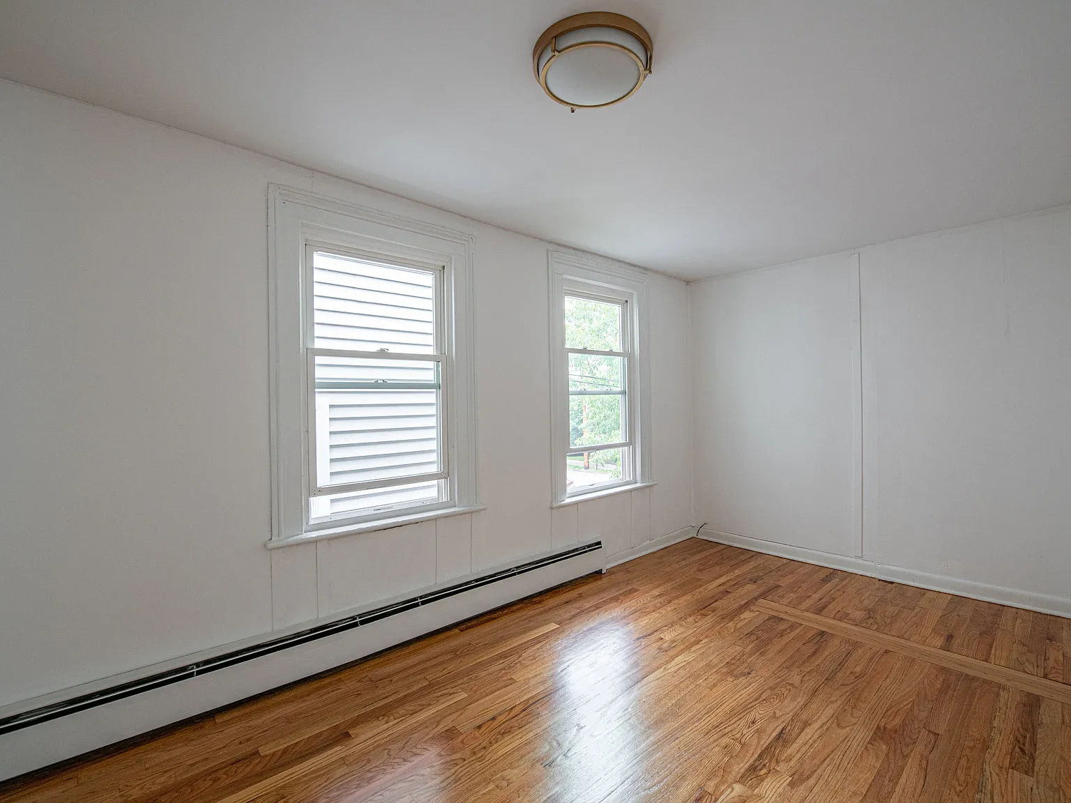 4 bed, 1000 sqft, $850 — Photo 4