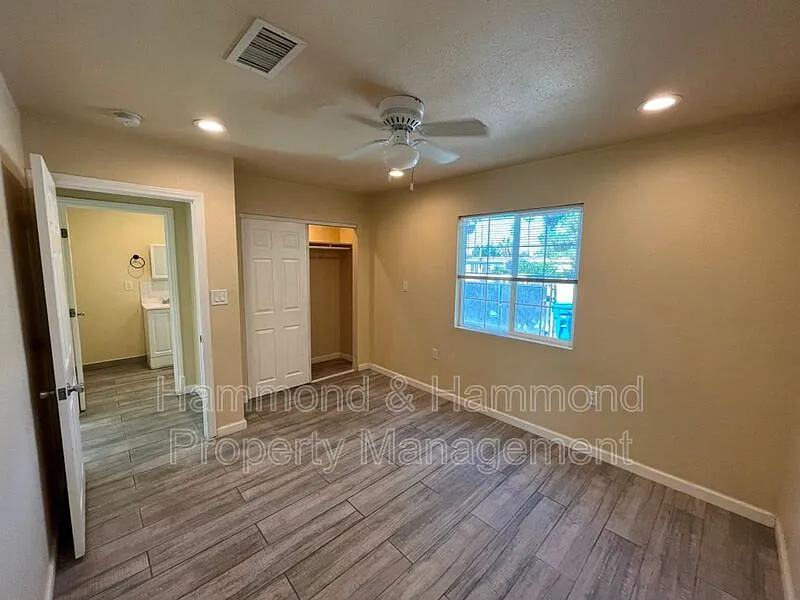 2 bed, 1.0 bath, 610 sqft, $2,195 — Photo 4