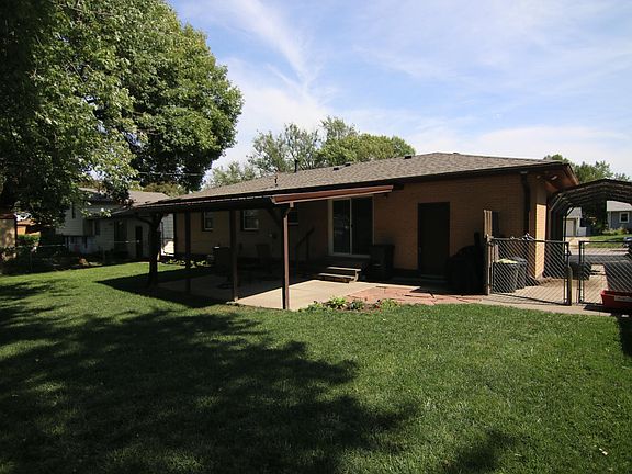 4th image of 3412 S 130th St