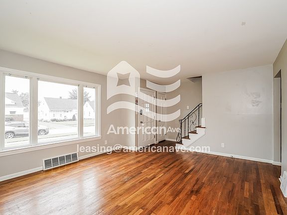 750520_002_living_room_13800448.jpg