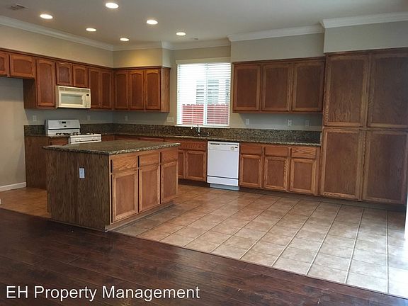 2nd image of 7213 Tavira Ct