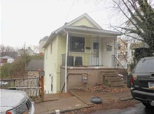 216 Crest Ave, Charleroi, PA 15022
