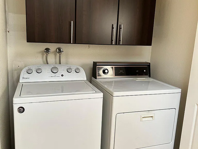 119 Dot Ave — Photo 8
