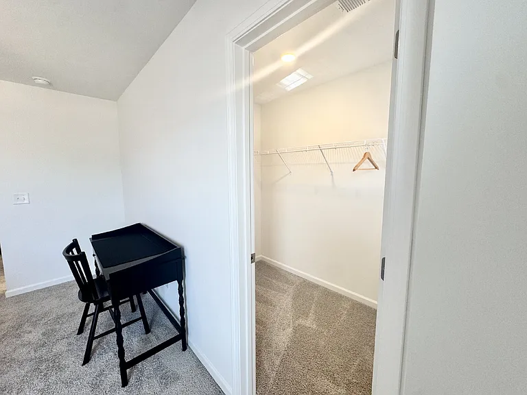 551 Seaborn Cir — Photo 23