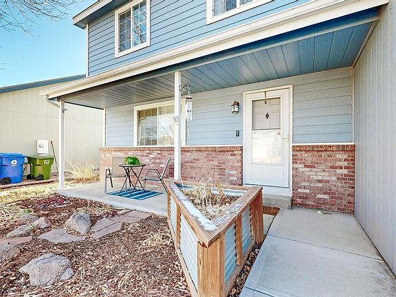 3rd image of 366 Sunmountain Dr