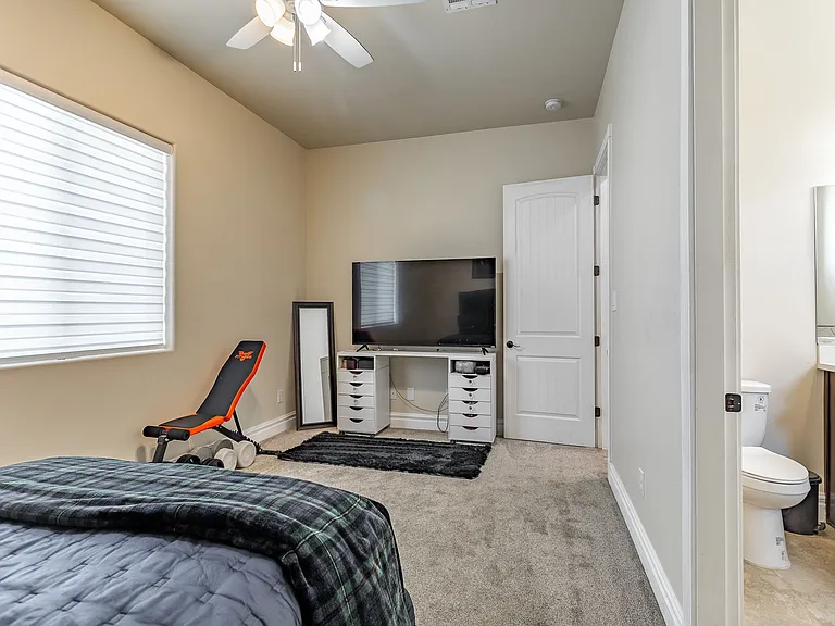 2070 S Araby Rd — Photo 28