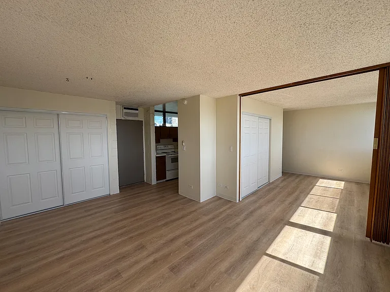 1040 Kinau St #603 — Photo 5